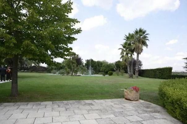 Tenuta Dell'aquila Nocleg ze śniadaniem *